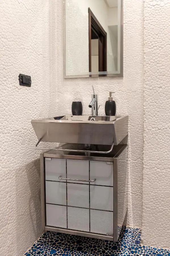 نابولي Roomito Apartments