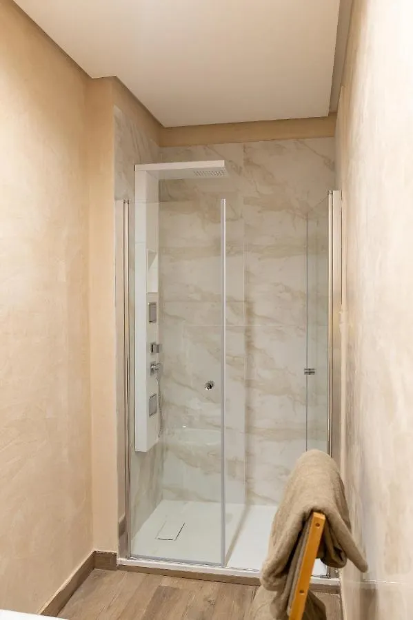 نابولي Roomito Apartments