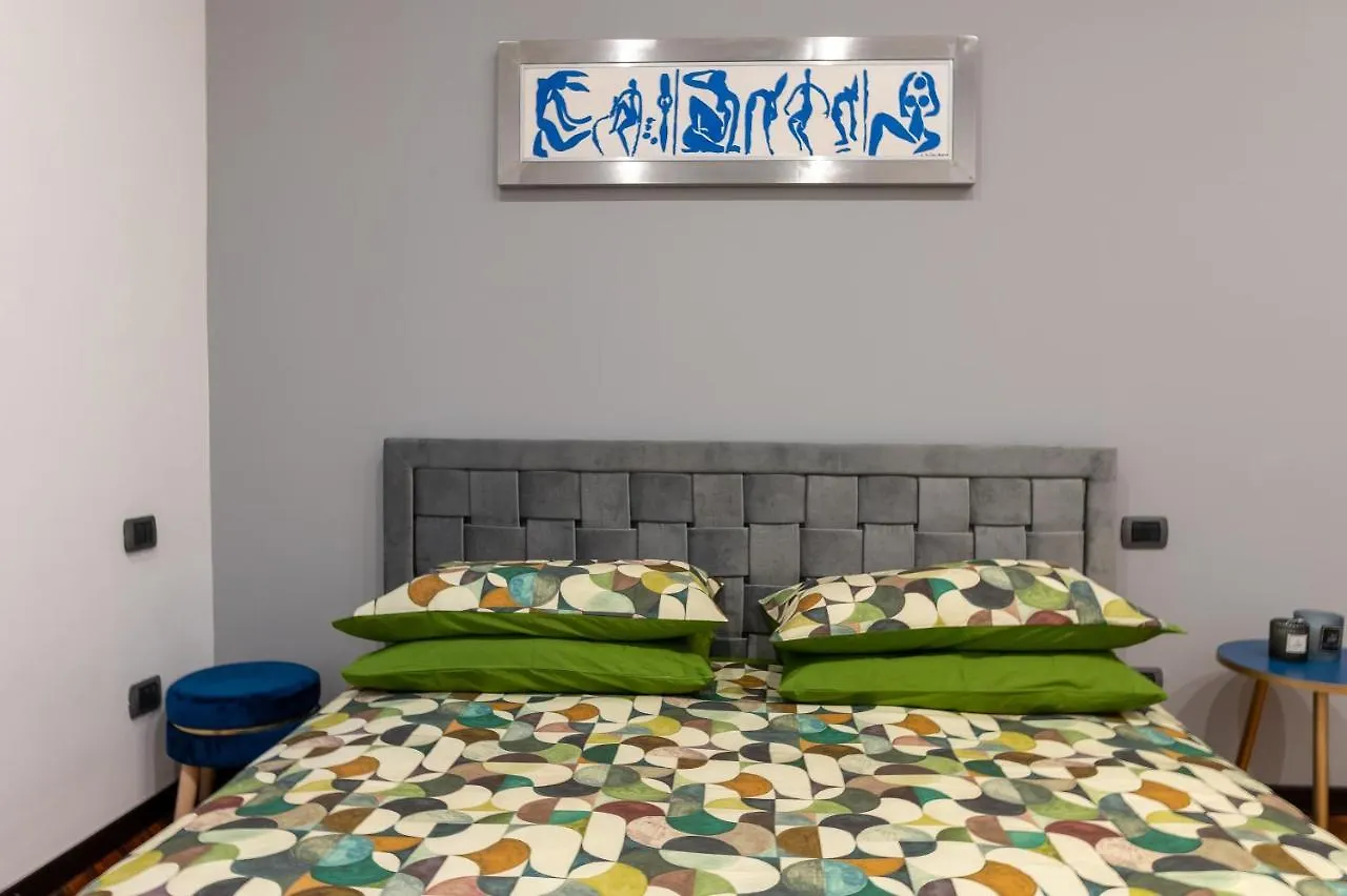 Roomito Apartments Naples Bed & Breakfast