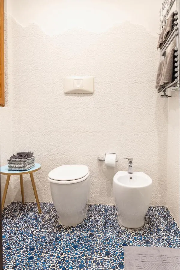 Roomito Apartments Naples Bed & Breakfast
