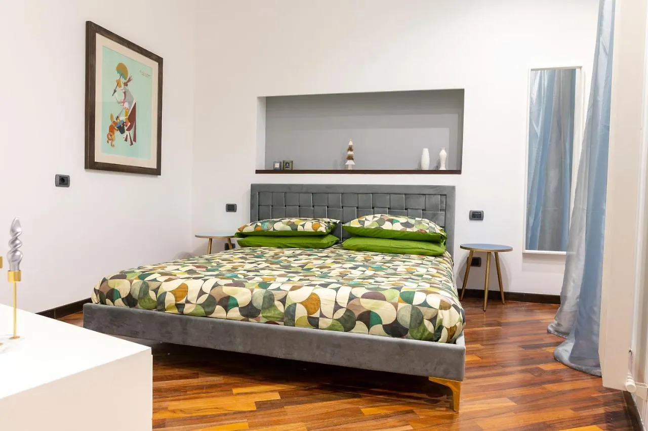 Roomito Apartments contacts
